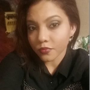 Meet your Posher, Deborah